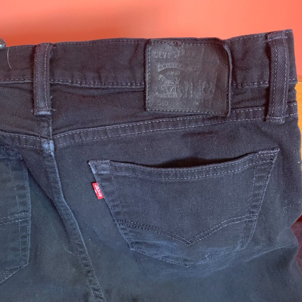 Levis Straight Leg Jeans